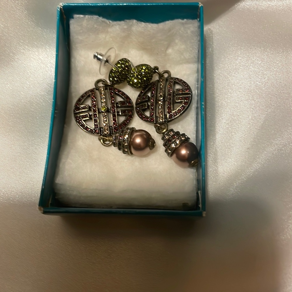 Heidi Daus pierced earring set